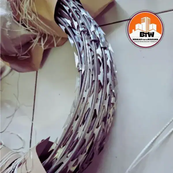 Kawat Silet Razor Wire Toko Bangunan Bintang Anugrah Pekanbaru PT Berkah Tirta Wahana Toko Bangunan Murah Pekanbaru Grosir Kawat Silet Concertina Pekanbaru Agen Kawat Duri Pekanbaru Jual Kawat Murah Pekanbaru Supplier Kawat Silet Murah Pekanbaru Distributor Kawat Silet Razor Wire Pekanbaru Jenis Kawat Duri Silet BTO 22 Harga Kawat Silet Galvanis Toko Kawat Pekanbaru